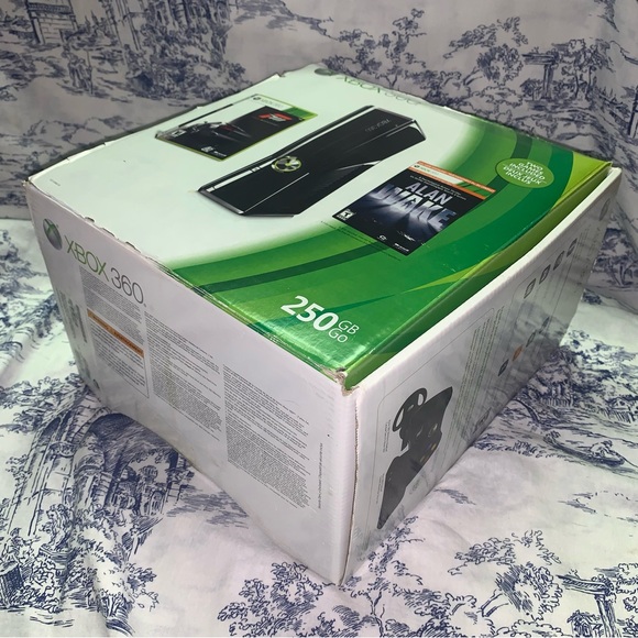 Xbox 360 Console | No HDD | In Box | With Kinect and Cords | Not Complete | - Picture 3 of 12